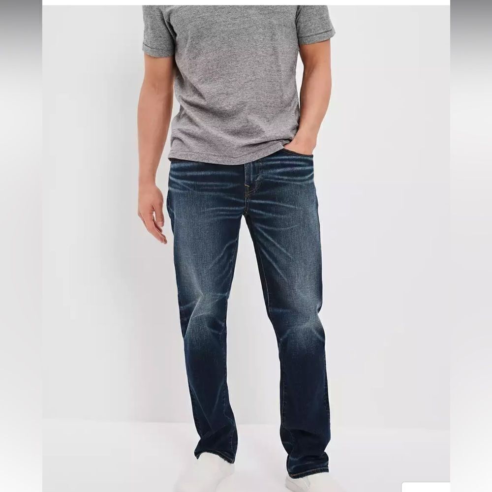 American Eagle Size 31/32 Original Straight extreme flex4 denim jeans